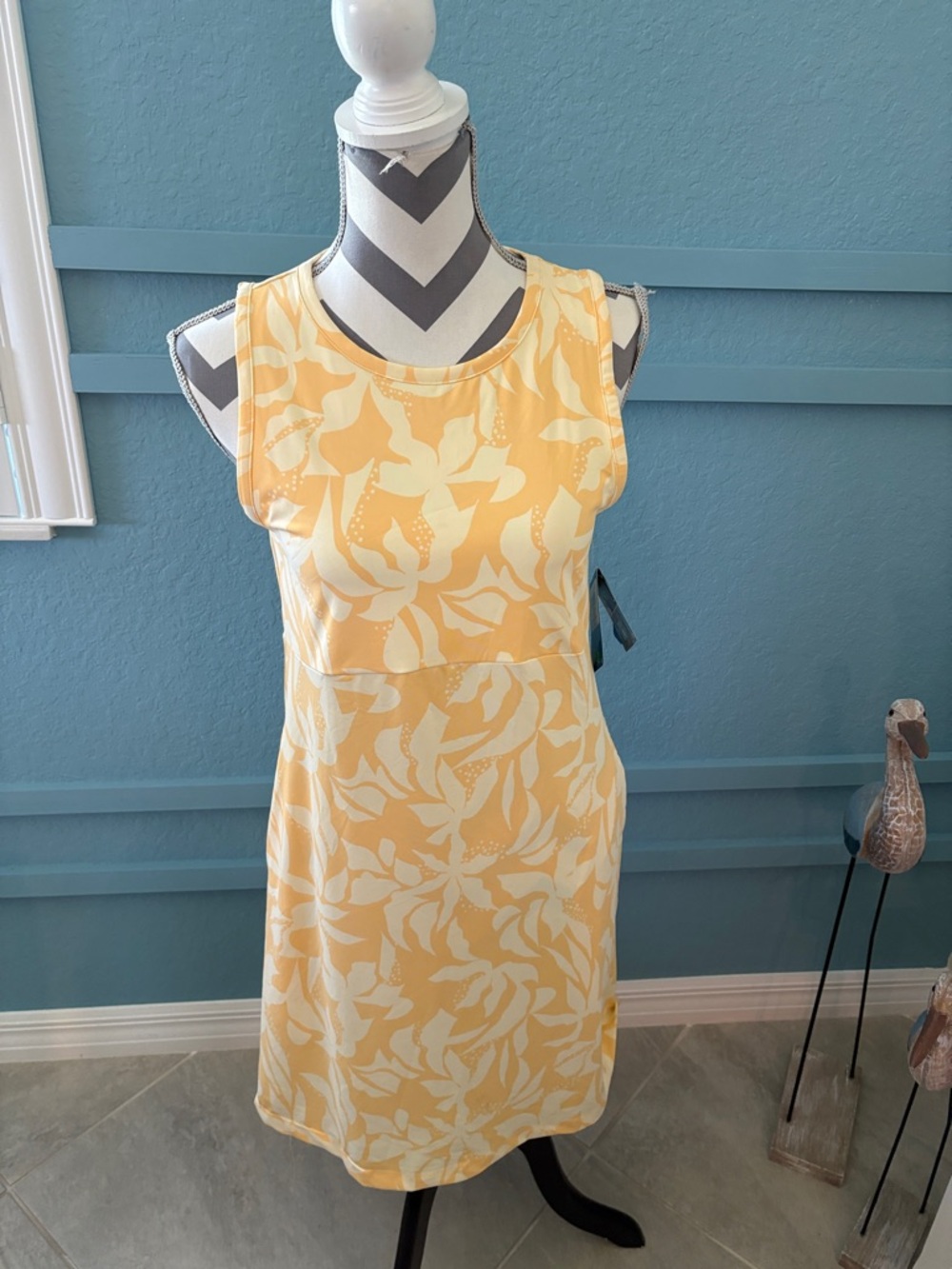 NWT $60 COLUMBIA  PFG Freezer III Tank Dress  Cocoa Butter Broadleaf US Women M